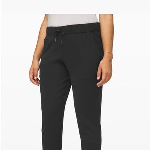 Lululemon On The Rise Joggers 28 “